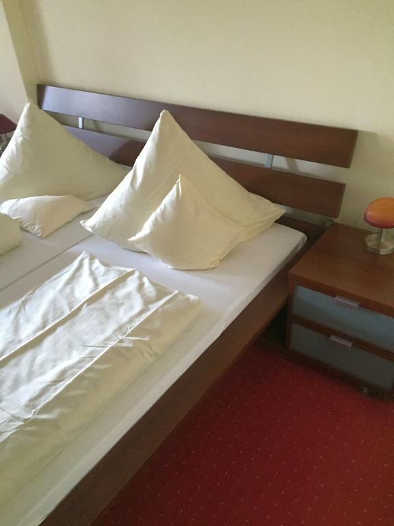 Hotel Rave Velen Ngoại thất bức ảnh